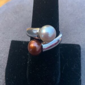 Elegant Sterling Silver and Fresh Water Pearl Ring